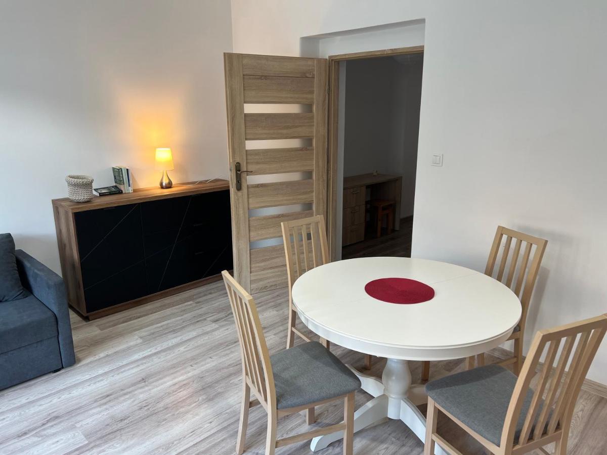 דירות זומבקוביצה שלאוסקי Apartament 3 Pokojowy Z Parkingiem מראה חיצוני תמונה