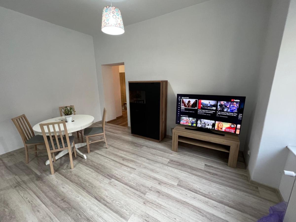 דירות זומבקוביצה שלאוסקי Apartament 3 Pokojowy Z Parkingiem מראה חיצוני תמונה