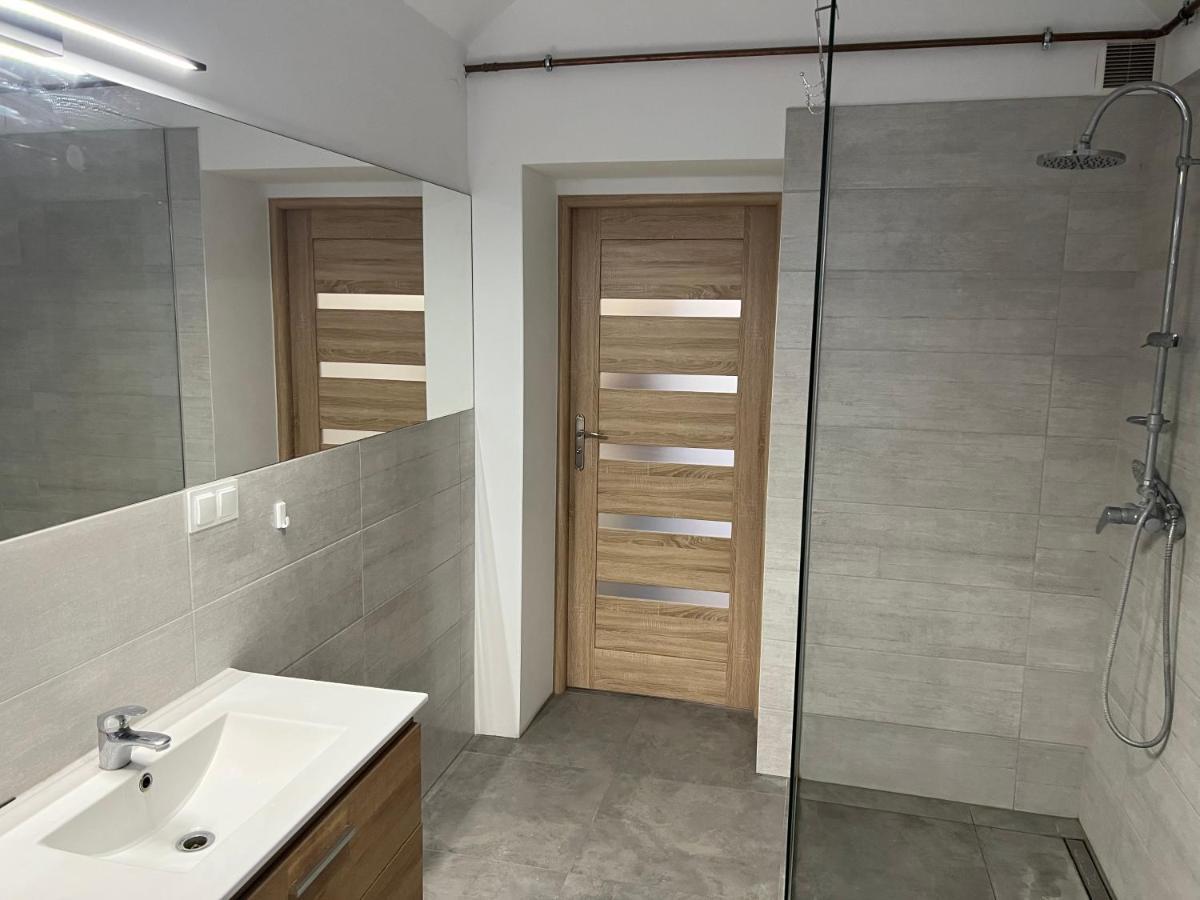 דירות זומבקוביצה שלאוסקי Apartament 3 Pokojowy Z Parkingiem מראה חיצוני תמונה